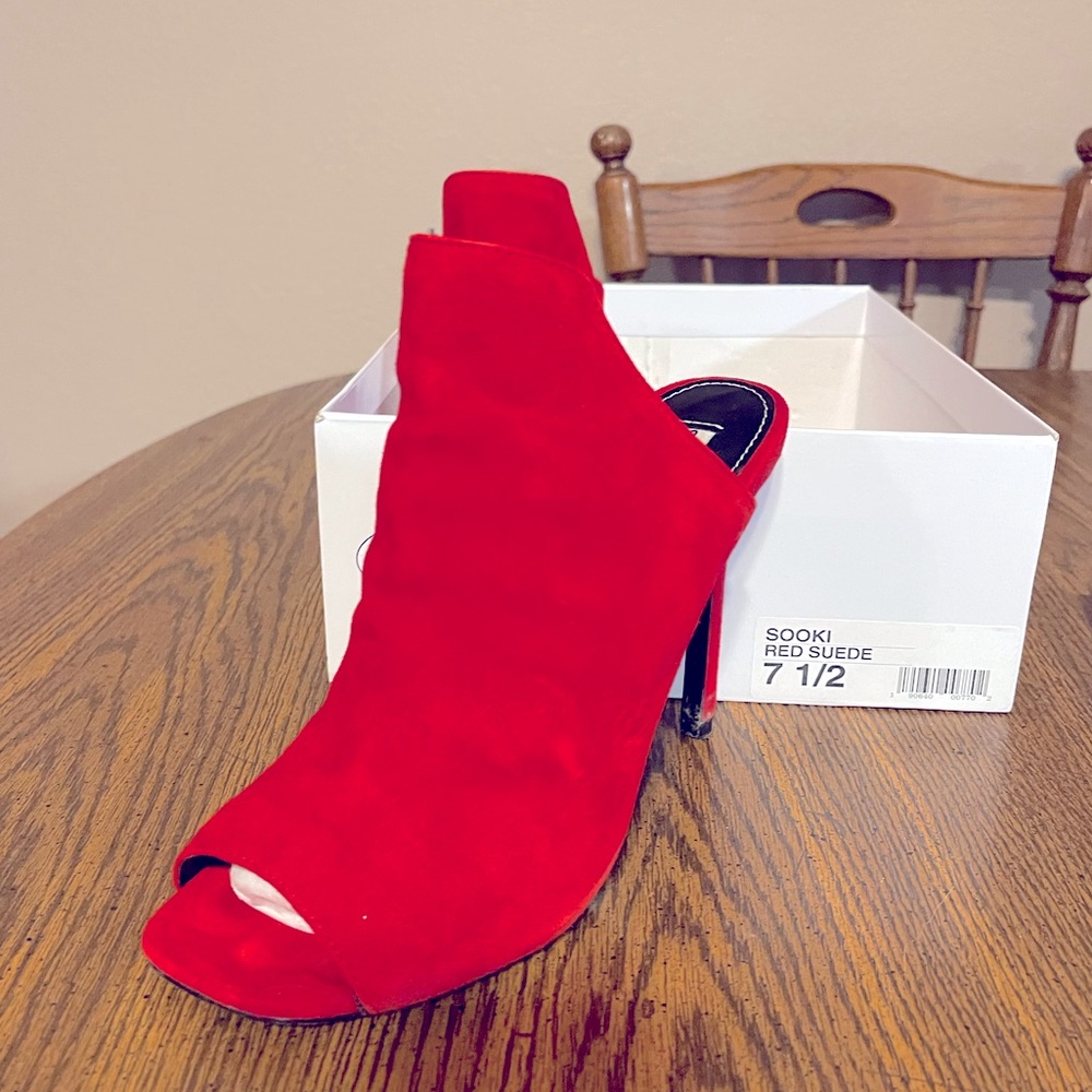 Steve Madden size 7.5 heels LIKE NEW